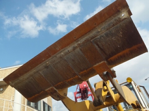 รถตักล้อยาง 515-2 รถตักล้อยาง 515-2