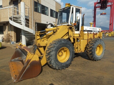 รถตักล้อยาง 515-2