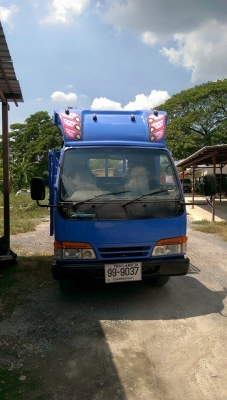 6ล้อNKR เครื่อง 135 แรง ยาว 4.30 เมตร รถสวยพร้อมใช้งานครับ