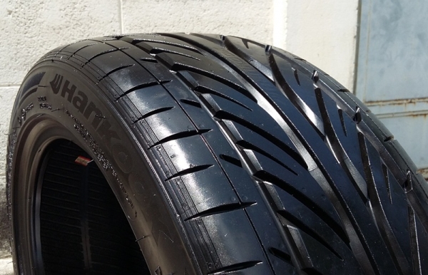 ยาง,205-45-16 Hankook V12 Evo ปี14สวยๆ หนึ่งเส้น 1,400