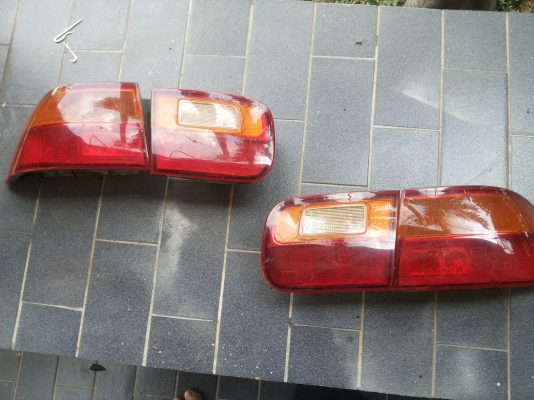 ขายไฟท้าย civic eg4d แท้ครบชุด