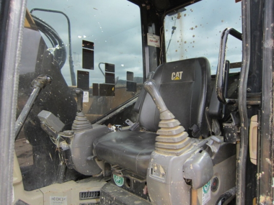 รถขุด Caterpillar 313CCR #HGF00715 สต็อกเรา นำเข้าจากญี่ปุ่น สนใจโทร. 080-6565422 (หนิง)