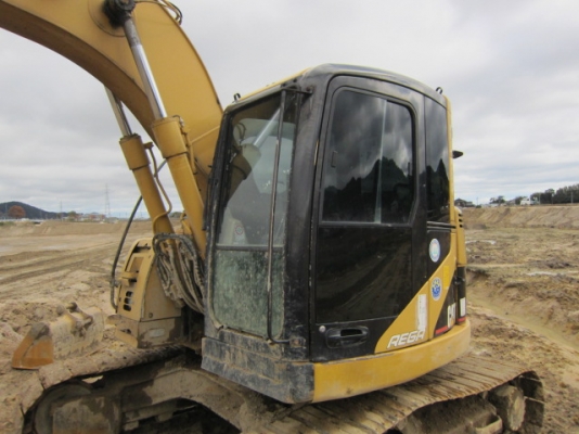 รถขุด Caterpillar 313CCR #HGF00715 สต็อกเรา นำเข้าจากญี่ปุ่น สนใจโทร. 080-6565422 (หนิง)