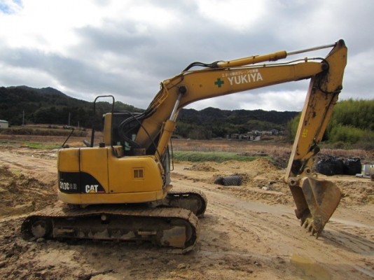 รถขุด Caterpillar 313CCR #HGF00715 สต็อกเรา นำเข้าจากญี่ปุ่น สนใจโทร. 080-6565422 (หนิง)