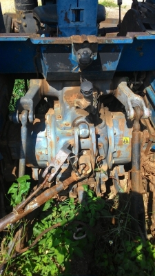 รถไถ FORD NEW HOLLAND 6640 รถไถ FORD NEW HOLLAND 6640