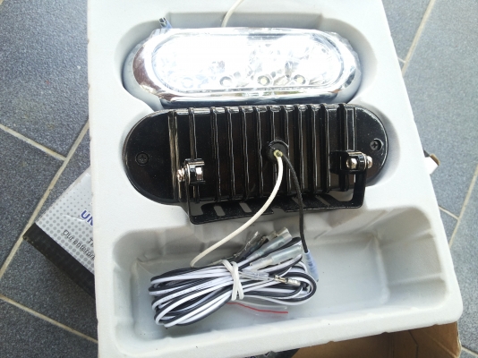 ขายสปอร์ตไลต์ LED ติดรถ 12/24V