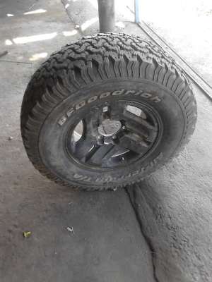 31x10.50R15 Bf Goodrich พร้อมแม็ก มี 1 ล้อ tel.081-427-3941