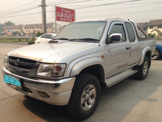 Toyota D4D เเคป 4WD เครื่อง3.0 เกียร์ธรรมดา ปี46 ราคา 330000