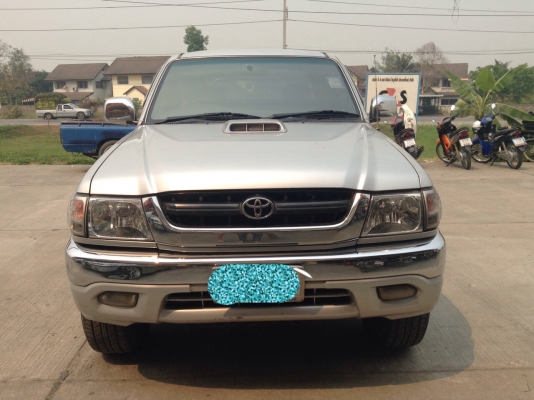 Toyota D4D เเคป 4WD เครื่อง3.0 เกียร์ธรรมดา ปี46 ราคา 330000