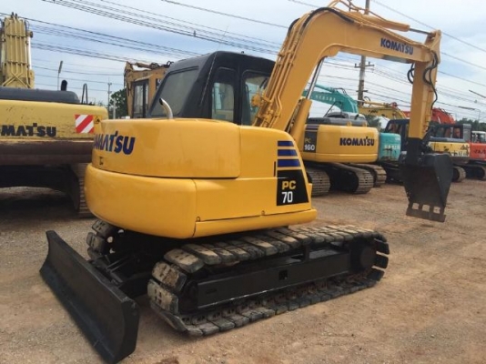 ขายรถแบคโฮ KOMATSU PC60-7 คอลโทรลสั้น มีแอร์พร้อม สภาพสวยพร้อมใช้ นำเข้าจากญี่ปุ่น มีVDOการทำงานครับ