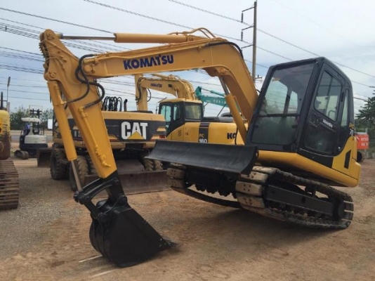 ขายรถแบคโฮ KOMATSU PC60-7 คอลโทรลสั้น มีแอร์พร้อม สภาพสวยพร้อมใช้ นำเข้าจากญี่ปุ่น มีVDOการทำงานครับ