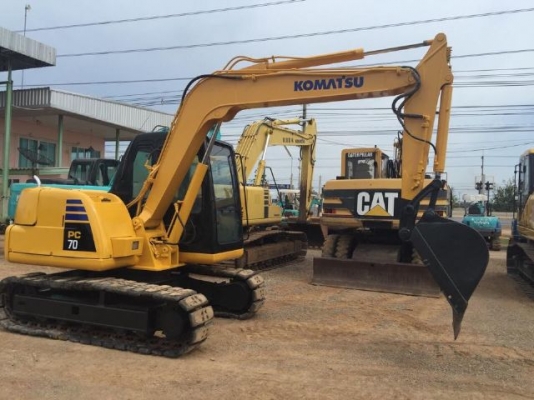 ขายรถแบคโฮ KOMATSU PC60-7 คอลโทรลสั้น มีแอร์พร้อม สภาพสวยพร้อมใช้ นำเข้าจากญี่ปุ่น มีVDOการทำงานครับ