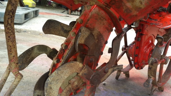 รถพรวนดิน สาดเดิน ปรับสภาพแล้วพร้อมใช้งาน