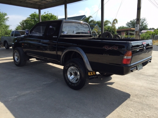 ขาย MITSUBISHI MEGA CAB 4WD 2,800 cc.
