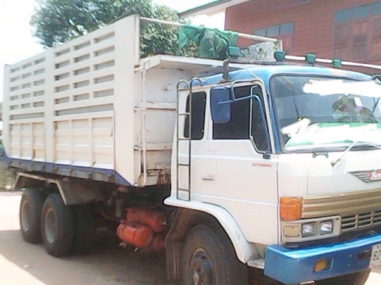 HINO F17 - 168 HP EH700 สิบล้อดั๊มพ์ 2 เพลา กระบะดั๊มพ์เหล็ก 12 ตันคอกเกษตรสภาพดีสวยพร้อมบรรทุกได้เลย เครื่องแรงดีแห้งดีไม่มีเยิ้ม ภายในเก๋งคอนโซลสวยครบไม่มีผุ แอร์ พวงมาลัยเพาเวอร์ ระบบเบรคทริ๊ปฟี้ครบพร้อม ช่วงล่างแน่นคัชซีไม่มีบวม ยางสภาพดี 10 เส้นประมา