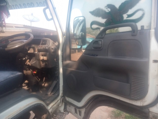 หกล้อมือสอง,Isuzu NPR 135 แรง ระบบไฟฟ้า พาวเวอร์ ยาว 5 เมตร กว้าง 2.20 เมตร หกล้อมือสอง,Isuzu NPR 135 แรง ระบบไฟฟ้า พาวเวอร์ ยาว 5 เมตร กว้าง 2.20 เมตร