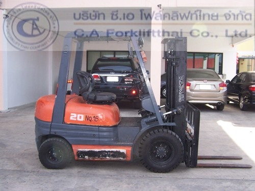 ขายรถ โฟล์คลิฟท์ TOYOTA รุ่น 6-FD20