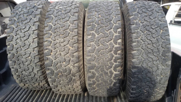 ขายยาง bf all 265/70/16 ปี 11