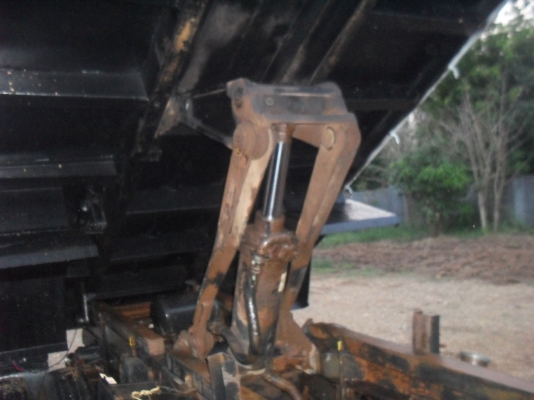 HINO KM 777 ดั๊ม SAMMIT สวยๆ ครับ