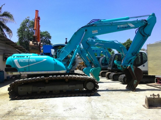 ขายด่วน KOBELCO SK200- 2  มาร์คไฟว์  เก่า ญี่ปุน  สภาพสวยมากๆๆ   พร้อมใช้งาน  โทร ดวงนภา  098-7214459