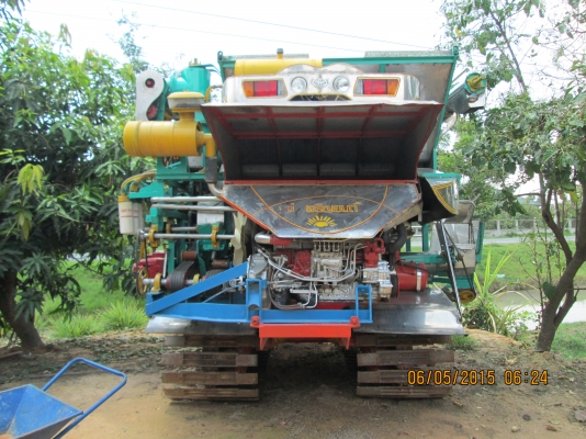 ขายรถเกี่ยว อุ้ม ต.เจริญ สภาพดี เครื่องยนต์ 6 สูบ โทโบ 230 แรงม้า ขายรถเกี่ยว อุ้ม ต.เจริญ สภาพดี เครื่องยนต์ 6 สูบ โทโบ 230 แรงม้า