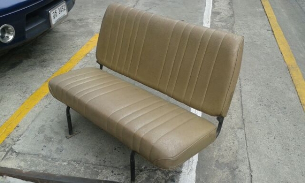 ขายเบาะหลัง เดิมๆสวยๆ ของรถตู้เล็กไดฮัทสุ ใส่ได้ทุกรุ่น   3000 บาท