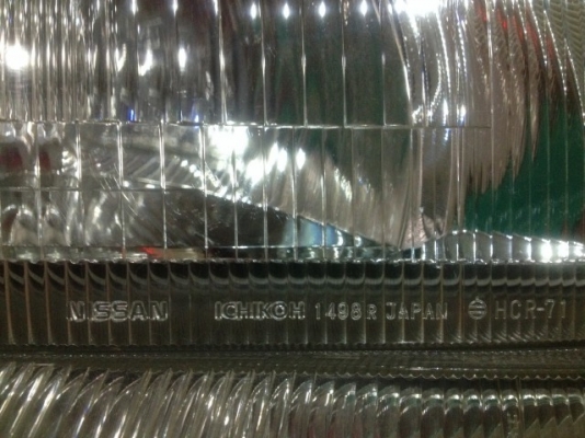ไฟหน้า NISSAN B14 ของเก่าญี่ปุ่นเเท้สภาพดีไม่มีเเตกหักพร้อมใช้