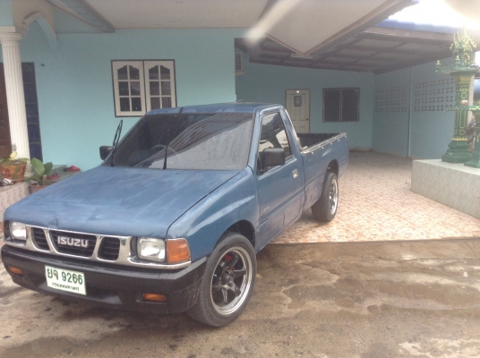 ขายอีซุมังกรหัวเดียว