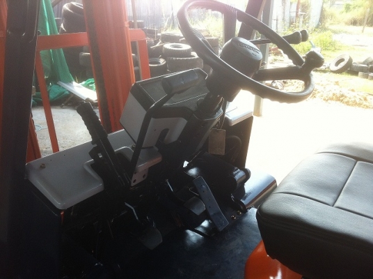 ขาย ฟอล์คลิฟต์ 3.0 ตัน TOYOTA 5FD30  เสาสูง 4.50 เมตร เกียร์ AUTO