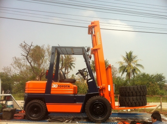 ขาย ฟอล์คลิฟต์ 3.0 ตัน TOYOTA 5FD30  เสาสูง 4.50 เมตร เกียร์ AUTO