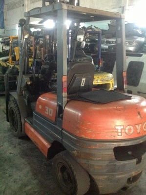 ขาย ฟอล์คลิฟต์ 3.0 ตัน TOYOTA 6FG30  รถมือ 2 นำเข้าจากญี่ปุ่น
