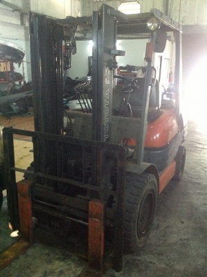 ขาย ฟอล์คลิฟต์ 3.0 ตัน TOYOTA 6FG30  รถมือ 2 นำเข้าจากญี่ปุ่น