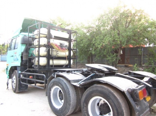 ขายรถหัวลาก NISSAN UD CW454  320 แรงม้า แก๊ซหัวฉีด 8 ถัง