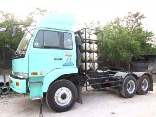 ขายรถหัวลาก NISSAN UD CW454  320 แรงม้า แก๊ซหัวฉีด 8 ถัง