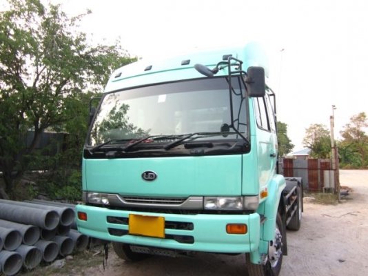 ขายรถหัวลาก NISSAN UD CW454  320 แรงม้า แก๊ซหัวฉีด 8 ถัง