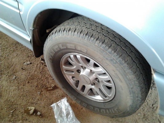 ISUZU DRAGON POWER CAB-4 SLX 3.0 MT ปี 2001 รถบ้านเดิมๆสวยจัดทั้งภายในและภายนอก ภายในเก๋งสวยครบ แอร์ CD กระจกมองข้างปรับไฟฟ้า ไฟตัดหมอก ไมล์ดิจิตอล พื้นปูกระบะลายเนอร์ Full Option ช่วงล่างแน่น ยางสภาพดีทั้ง 4 เส้น เอกสารทะเบียนภาษีเต็มครบไม่มีขาดพร้อมโอน