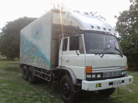 HINO ฮีโน่ เจ้าอินทรีย์ ตู้เปียก ยางแท้ 10 เส้น