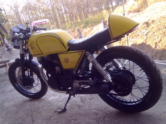 ขายคลับแมน250cafe racer เครื่องดี 140+ ตัวแรง ขับนิ่ม อะไหล่เดิมมี iv-สพม 33000