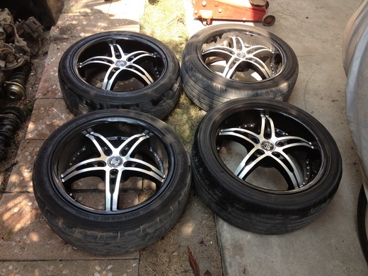 ล้อขอบ18 ของใหม่ 8วง ราคา  15000บาท ราคานี้ ที่นี่ทีเดียวครับด่วนนะครับ