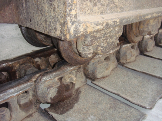 ขายด่วน KOMATSU  200-5  คอลโทรลยาว เก่านอก   เจ้าของเป็นผู้ขายเอง