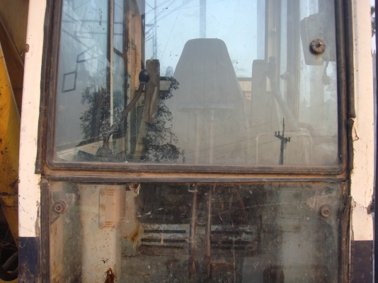 ขายด่วน KOMATSU  200-5  คอลโทรลยาว เก่านอก   เจ้าของเป็นผู้ขายเอง