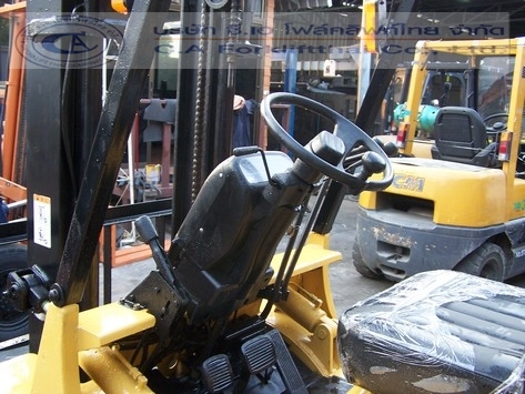 ขาย รถโฟล์คลิฟท์ MITSUBISHI รุ่น FD25