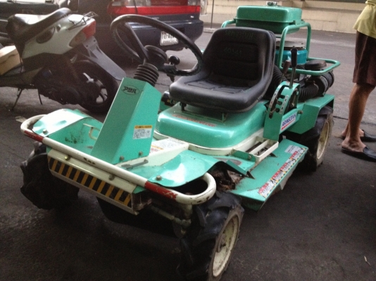 ขายรถตัดหญ้า ขายรถตัดหญ้า