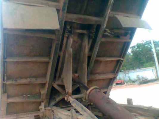 ขายรถ 6 ล้อดั้ม ISUZU   คัชซี TX-xxxx เครื่อง 6BBเปลี่ยนหัวแต่ยังไม่ได้ลงเล่ม เอกสารแจ้งจอดราคาถูกอยากขาย