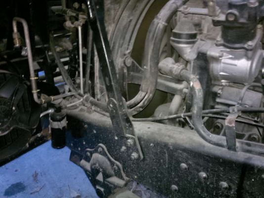 รถนิสสัน UD 10 ล้อดั๊ม 320 แรงม้า ปี 50 สนใจติดต่อ 0816079515 รถนิสสัน UD 10 ล้อดั๊ม 320 แรงม้า ปี 50 สนใจติดต่อ 0816079515