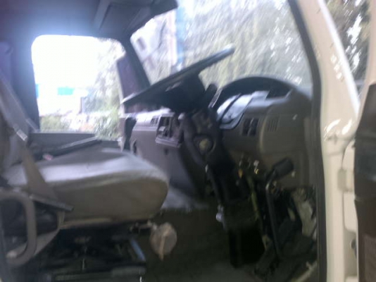 รถนิสสัน UD 10 ล้อดั๊ม 320 แรงม้า ปี 50 สนใจติดต่อ 0816079515 รถนิสสัน UD 10 ล้อดั๊ม 320 แรงม้า ปี 50 สนใจติดต่อ 0816079515