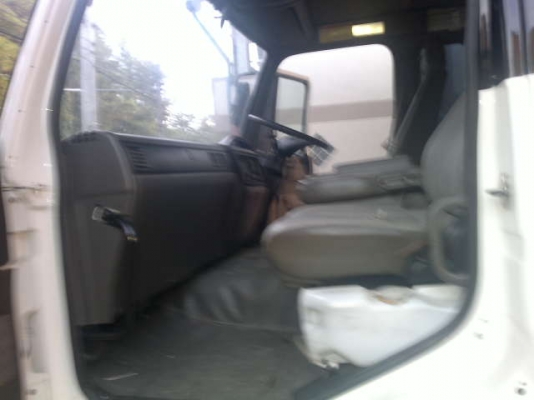 รถนิสสัน UD 10 ล้อดั๊ม 320 แรงม้า ปี 50 สนใจติดต่อ 0816079515 รถนิสสัน UD 10 ล้อดั๊ม 320 แรงม้า ปี 50 สนใจติดต่อ 0816079515