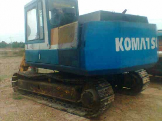 ขายรถแบคโฮ  KOMATSU  pc 120-3 ช่วงล่างดีเอวแน่นปั้มดีแรง เครื่อง ISUZU 6 BBเอกสารอินวอยท์