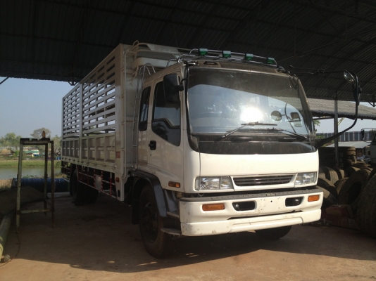 ขาย 6 ล้อคอกสูงยาว 7.20 เมตรยี่ห้อ ISUZU DECA เครื่อง 6HH1 210 แรงม้าพร้อมทะเบียนรถทำใหม่ทั้งคัน