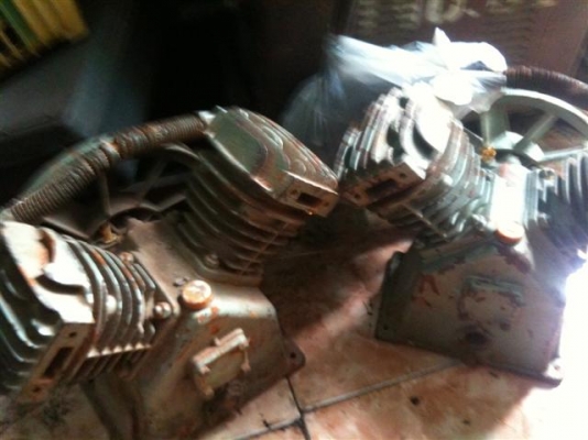 หัวปั๊มลม 1 HP ของใหม่ จมน้ำ หัวปั๊มลม 1 HP ของใหม่ จมน้ำ